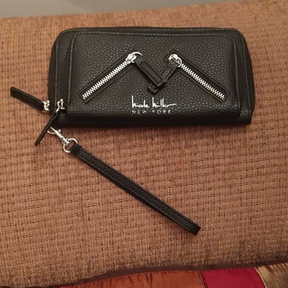 Woman's Wallet